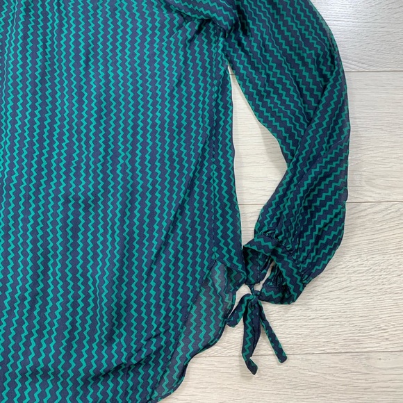 Anthropologie Maeve Della Sheer Navy Green Pattern Button Front Blouse - Picture 7 of 13